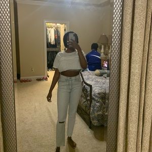 Light wash American Eagle Mom Jeans